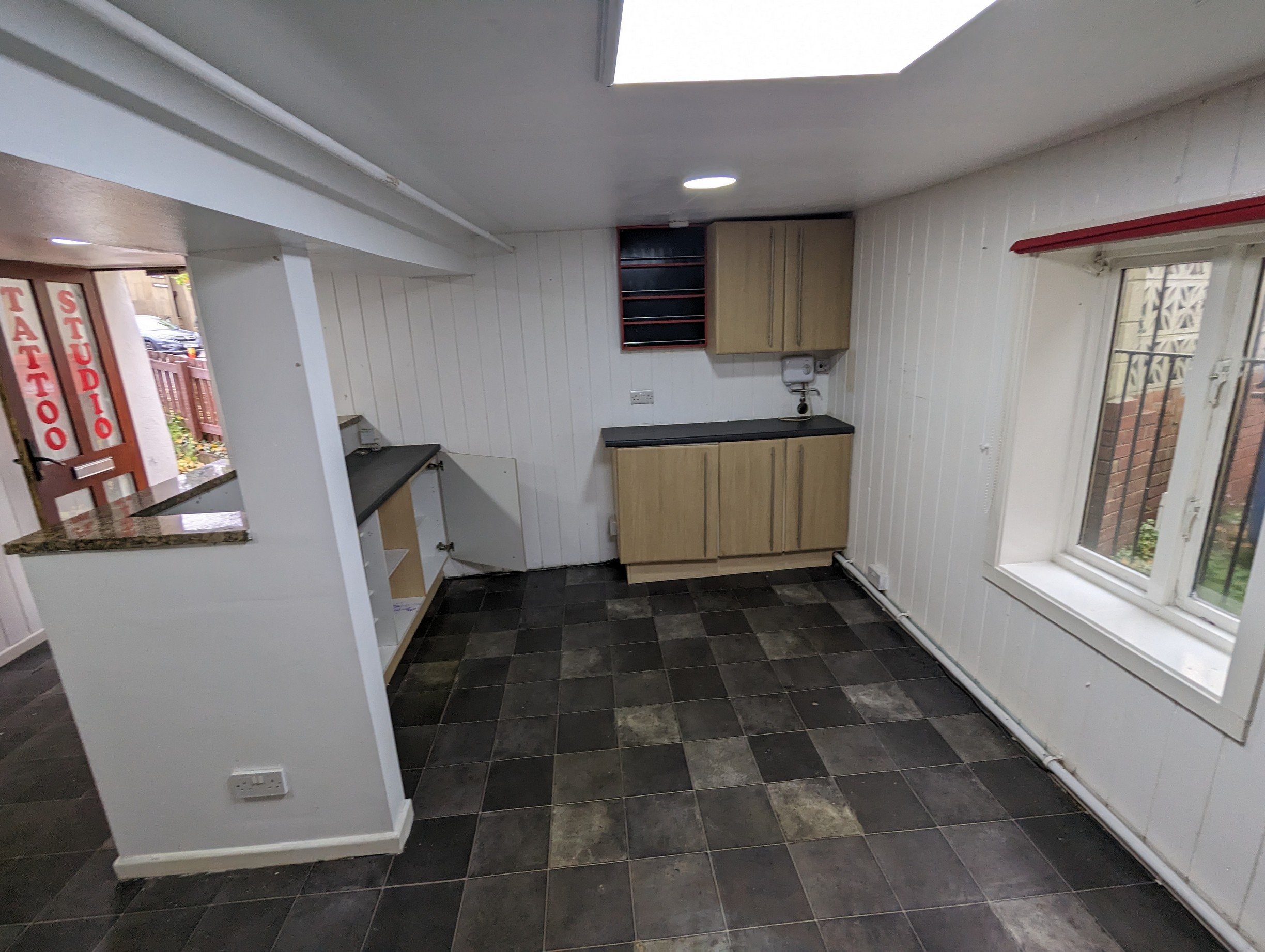 0 Bed Commercial Property in WathuponDearne